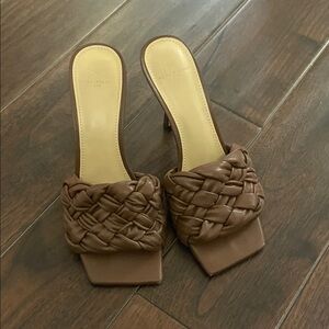 Marc Fisher Slip on heels woven soft brown. Sz7 clean